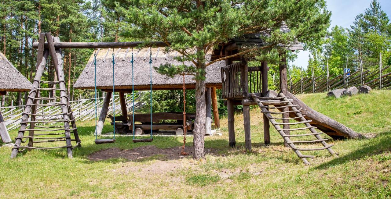 Kassari Puhkekeskus Hotel Käina Екстериор снимка