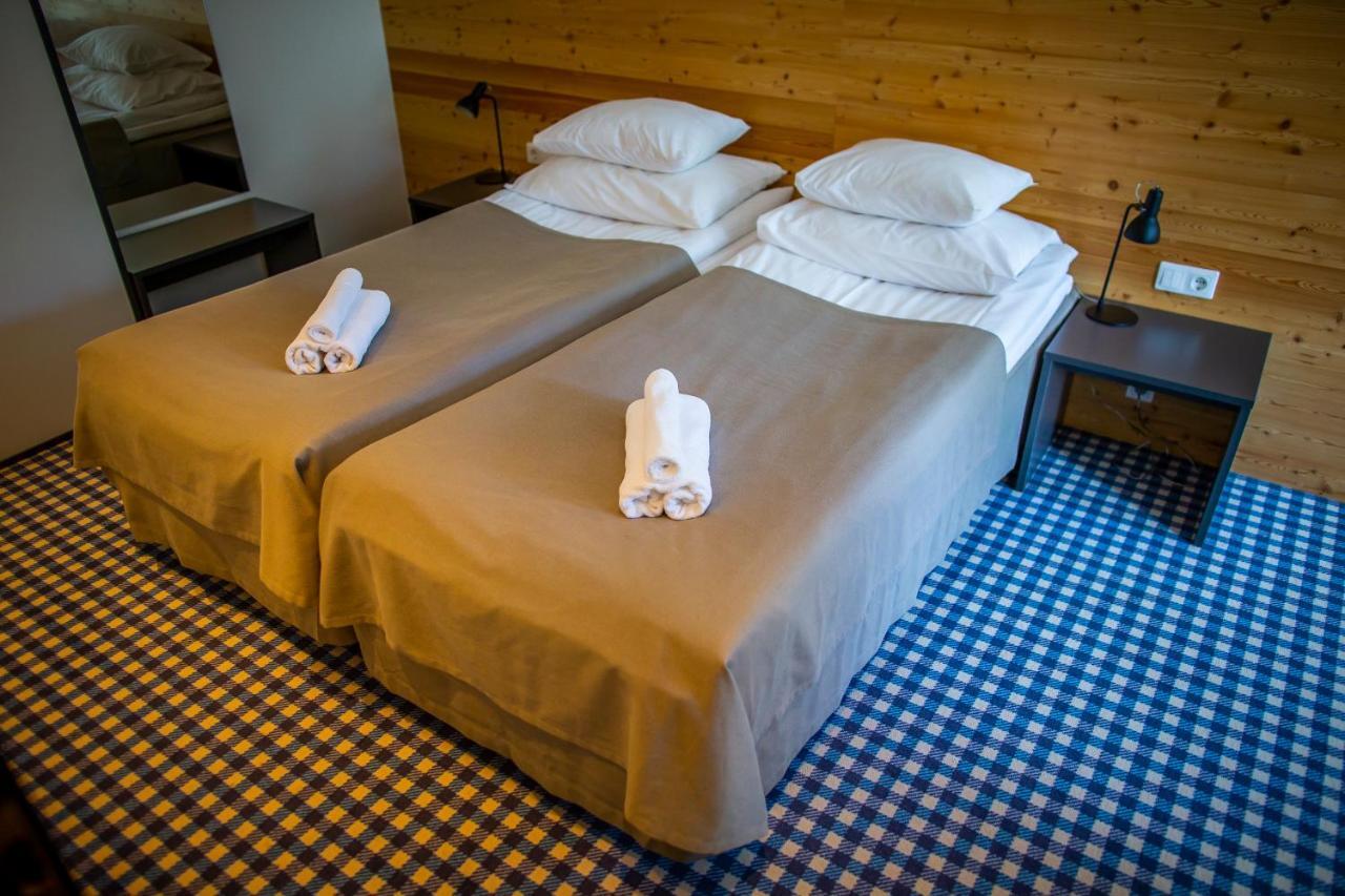 Kassari Puhkekeskus Hotel Käina Екстериор снимка