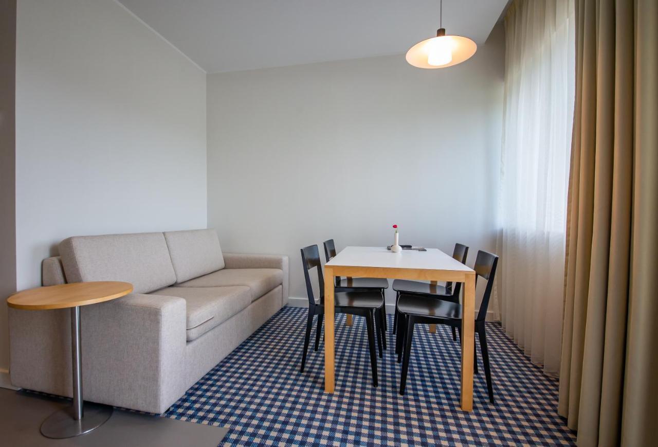 Kassari Puhkekeskus Hotel Käina Екстериор снимка