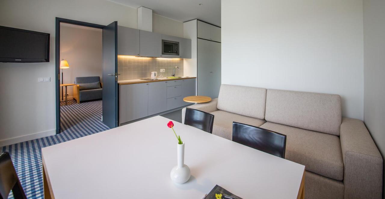 Kassari Puhkekeskus Hotel Käina Екстериор снимка