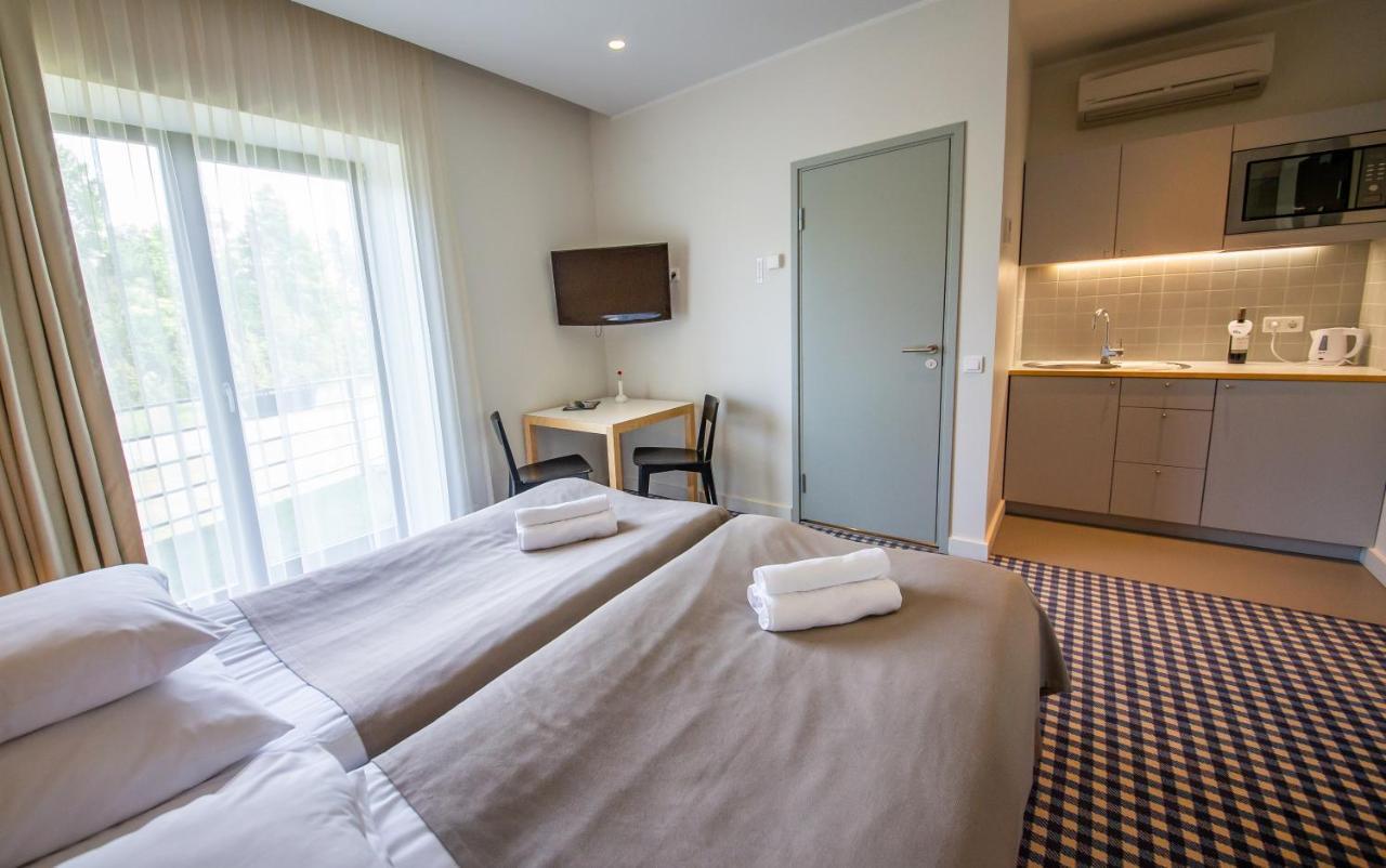 Kassari Puhkekeskus Hotel Käina Екстериор снимка