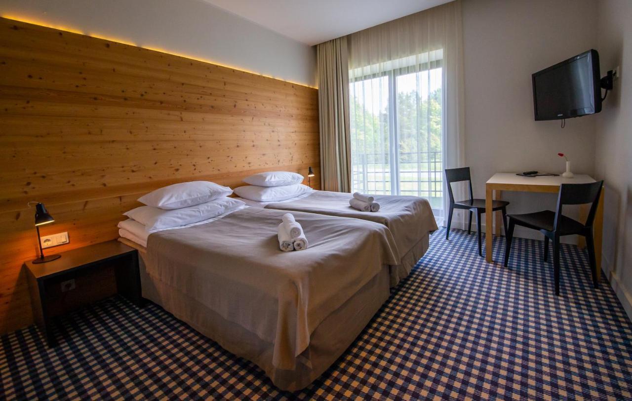 Kassari Puhkekeskus Hotel Käina Екстериор снимка